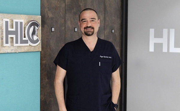 Dr. Özgür Öztan leading hair transplant surgeon at HLC Clinic Ankara