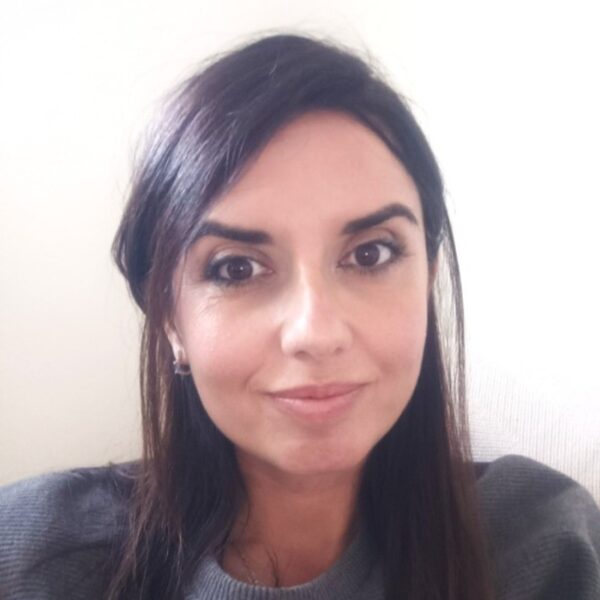 Sara Estébanez - Comunicazioni TurkHairIndex