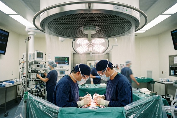 Flusso Laminare e Filtrazione HEPA: In lotta contro la sepsi post-operatoria